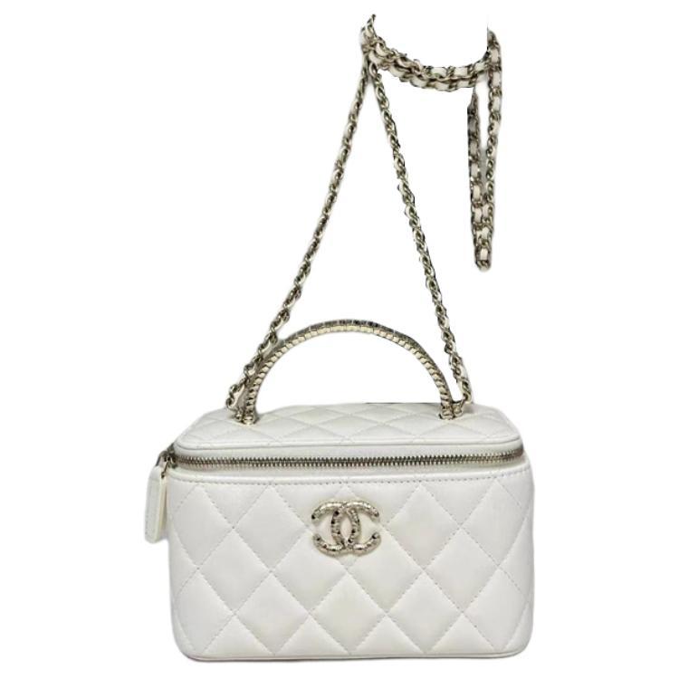 https://d2cva83hdk3bwc.cloudfront.net/AP4046-B17687-10601-chanel-leather-handbag-shoulder-bag-crossbody-bag-women-s-white-1.jpg