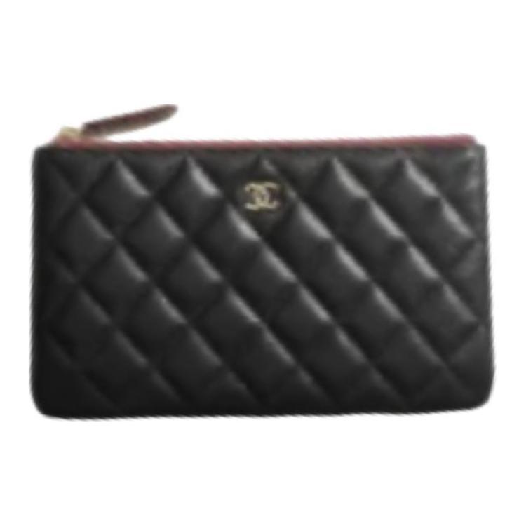 https://d2cva83hdk3bwc.cloudfront.net/AP4101-B10583-C3905-chanel-calfskin-clutch-small-size-women-s-black-1.jpg