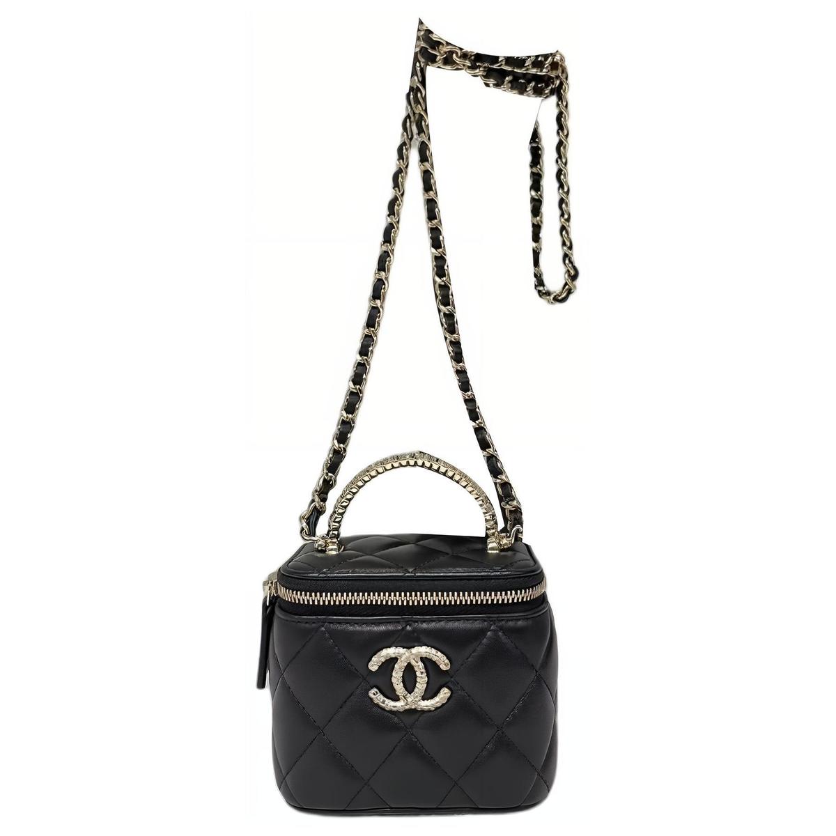 https://d2cva83hdk3bwc.cloudfront.net/AP4205-B17687-94305-chanel-leather-handbag-shoulder-bag-crossbody-bag-regular-women-s-black-1.jpg