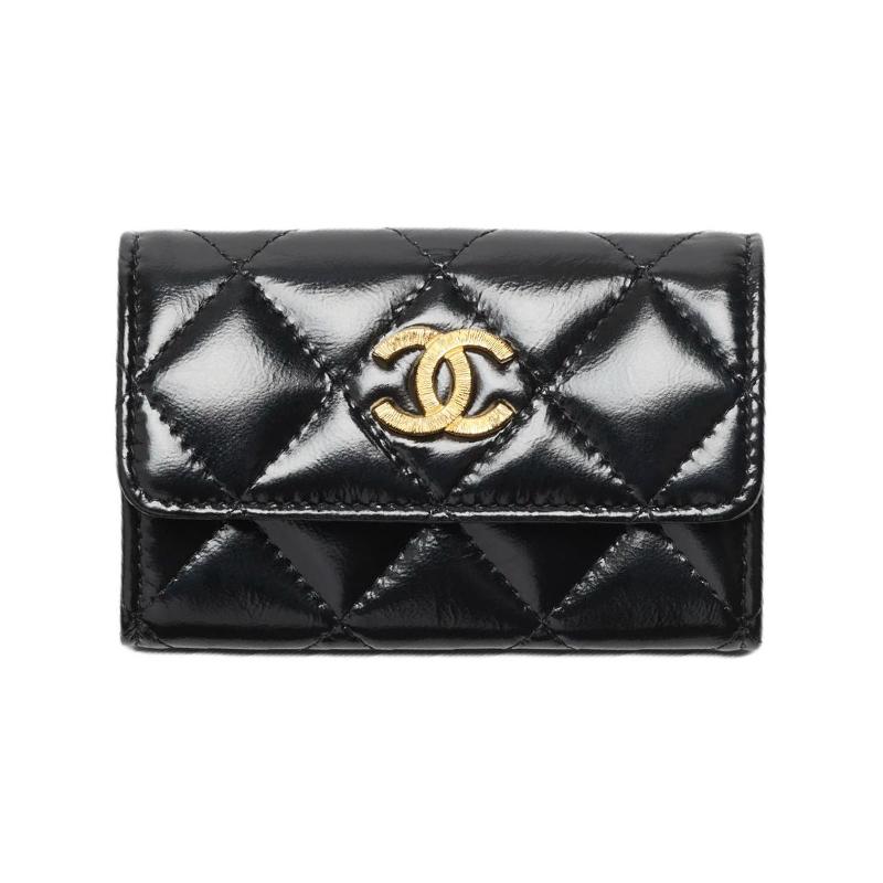 https://d2cva83hdk3bwc.cloudfront.net/AP4263-B18218-94305-chanel-lambskin-card-holder-women-s-black-1.jpg