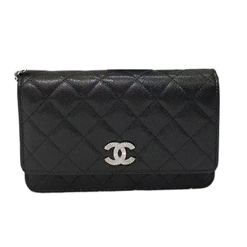 https://d2cva83hdk3bwc.cloudfront.net/AP4326-B18713-94305-chanel-leather-shoulder-bag-women-s-black-1.jpg