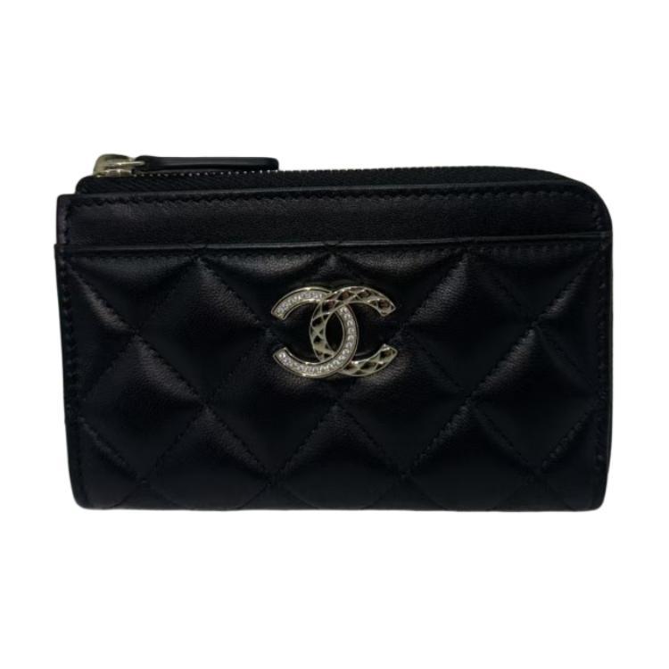 https://d2cva83hdk3bwc.cloudfront.net/AP4344-B18692-94305-chanel-leather-card-holder-women-s-black-1.jpg
