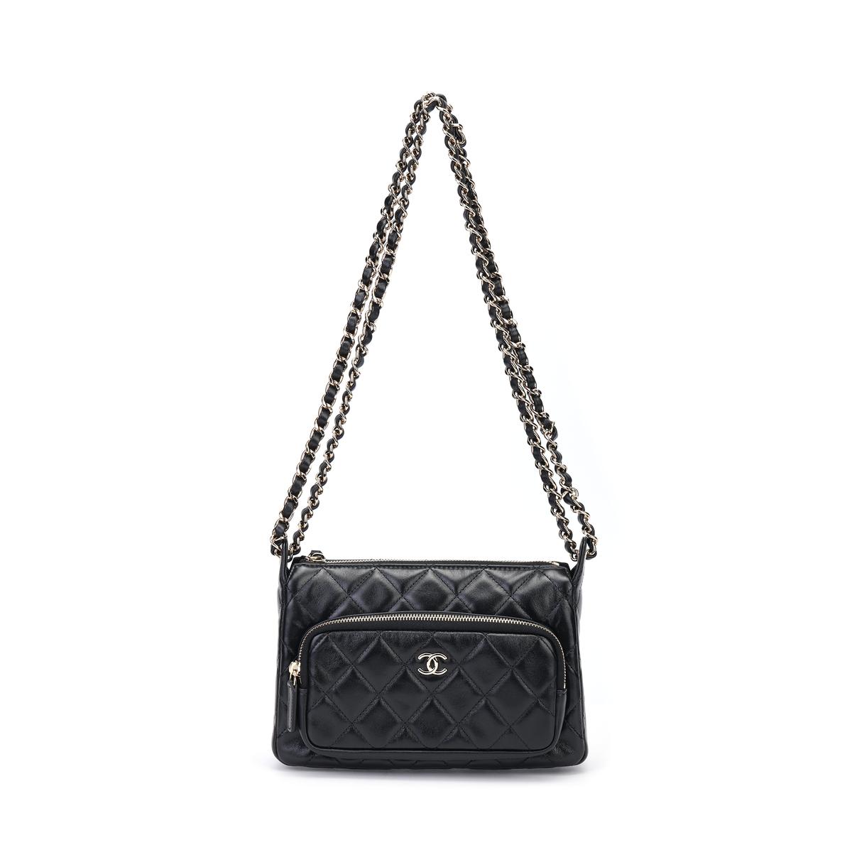 https://d2cva83hdk3bwc.cloudfront.net/AP4349-B18812-94305-chanel-shiny-wrinkle-lambskin-handbag-shoulder-bag-women-s-black-1.jpg