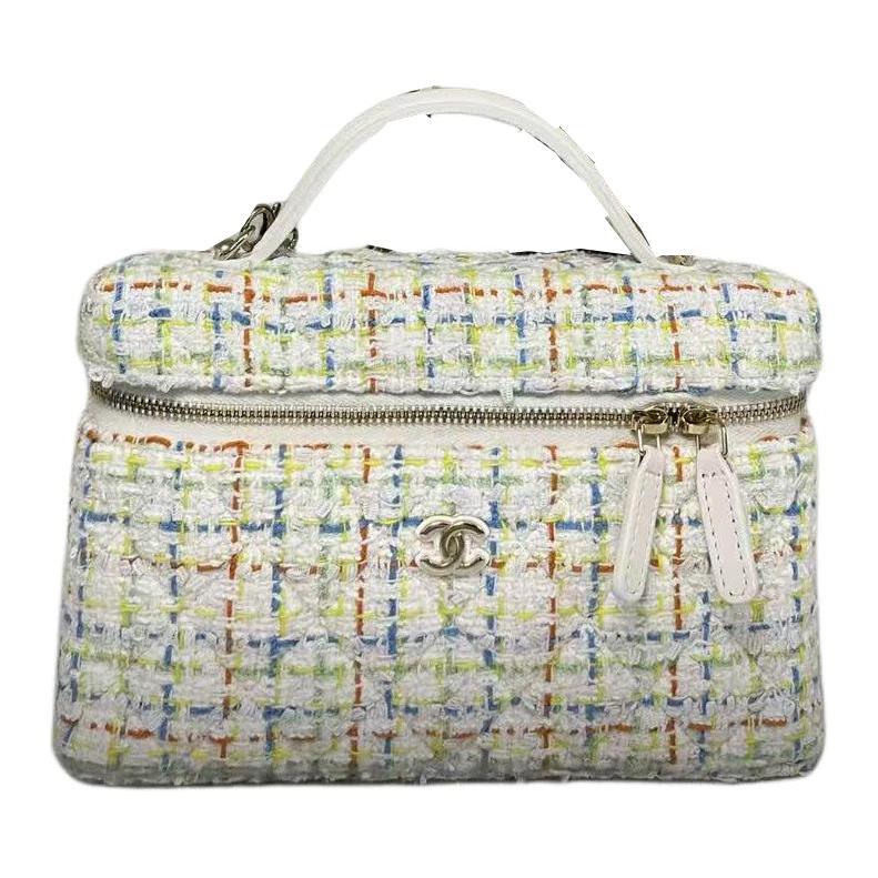 https://d2cva83hdk3bwc.cloudfront.net/AP4385-B19061-NAAUO-chanel-cotton-shoulder-bag-crossbody-bag-handbag-women-s-white-1.jpg