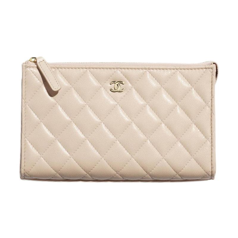 https://d2cva83hdk3bwc.cloudfront.net/AP4471-B10583-NADOH-chanel-grained-calfskin-clutch-small-size-women-s-beige-1.jpg