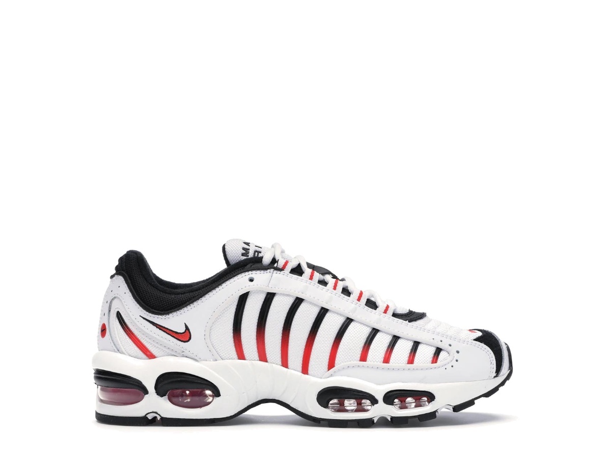 tailwinds red and white