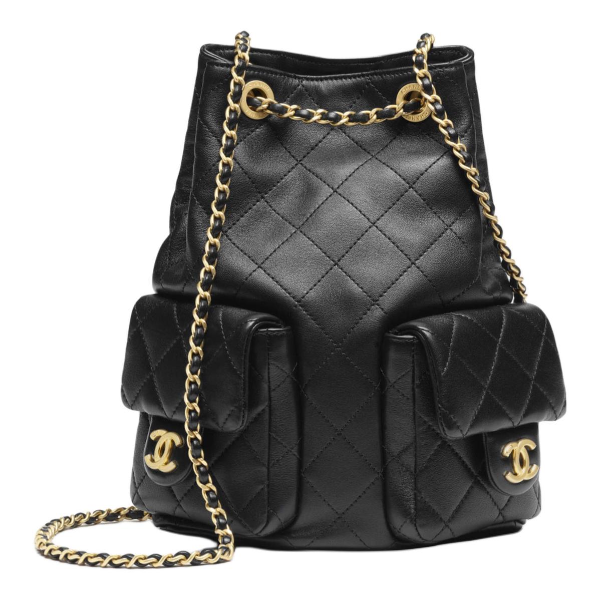 https://d2cva83hdk3bwc.cloudfront.net/AS5310-B18791-94305-chanel-25c-shiny-lambskin-backpacks-black-1.jpg