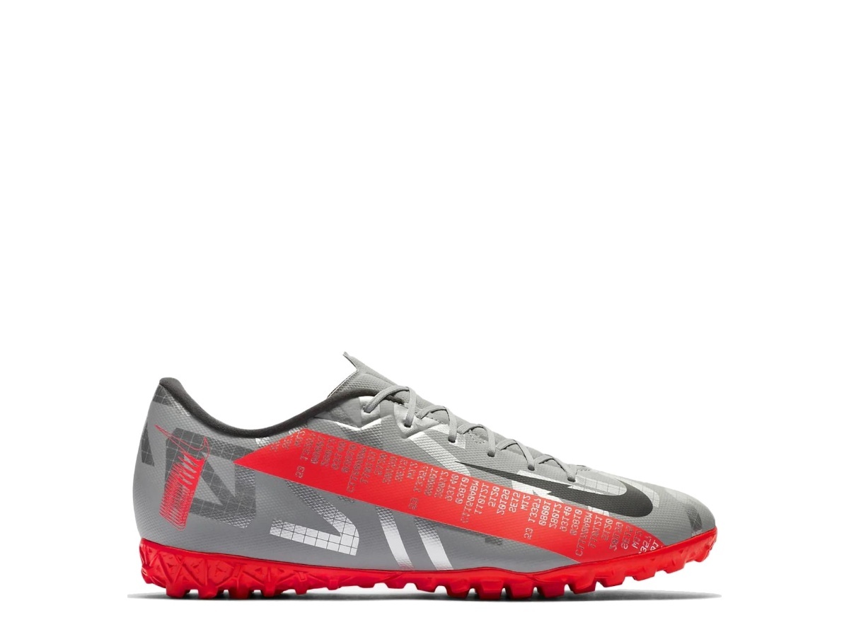 https://d2cva83hdk3bwc.cloudfront.net/AT7996-906-nike-mercurial-vapor-13-academy-tf-neighbourhood-pack-1.jpg