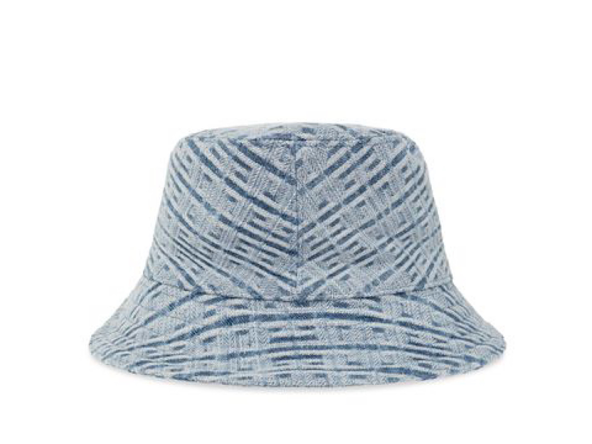https://d2cva83hdk3bwc.cloudfront.net/BPZ05BP0NR-givenchy-givenchy-bucket-hat-i-2.jpg