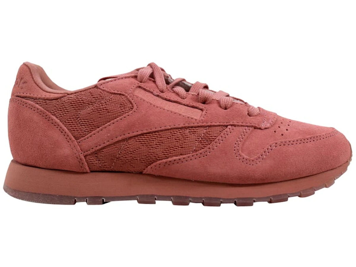 https://d2cva83hdk3bwc.cloudfront.net/BS6523-reebok-classic-leather-lace-sandy-rose-women-s--1.jpg