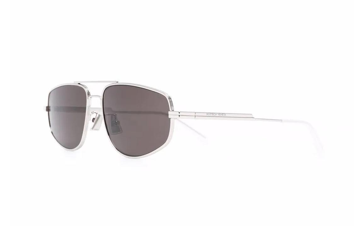 https://d2cva83hdk3bwc.cloudfront.net/BV1125S003-bottega-veneta-sunglasses-men-silver-1.jpg