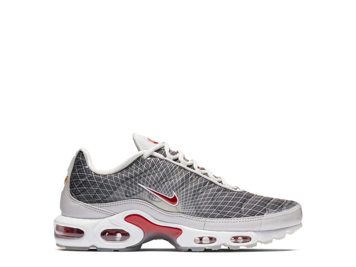 air max plus wave grid