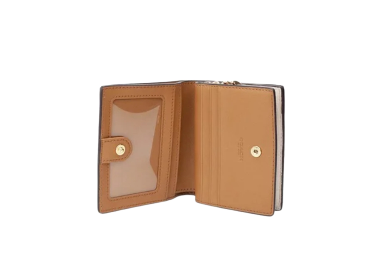 https://d2cva83hdk3bwc.cloudfront.net/C2862-IMCHK-coach-snap-wallet-in-leather-with-gold-hardware-2.jpg