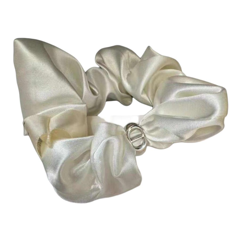 tie for burgundy suit