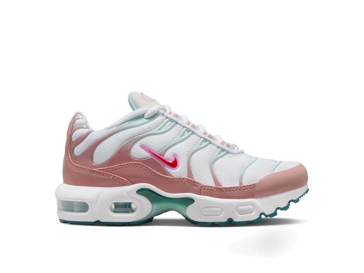 siren red air max plus