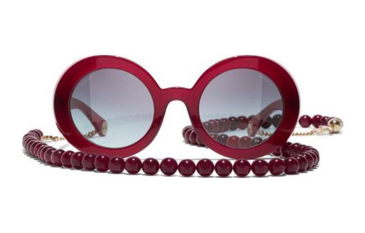 https://d2cva83hdk3bwc.cloudfront.net/CH54891720S6-chanel-sunglasses-women-s-red-1.jpg
