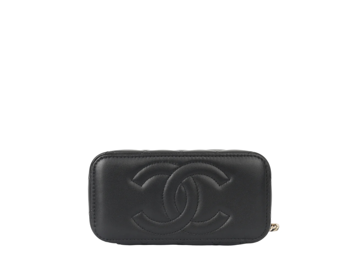 https://d2cva83hdk3bwc.cloudfront.net/CHL-CLTBCCVIBQLLWPCCGHHMO5-chanel-crush-vanity-in-black-quilted-lambskin-leather-with-pearl-crush-champagne-gold-hardware-5.jpg