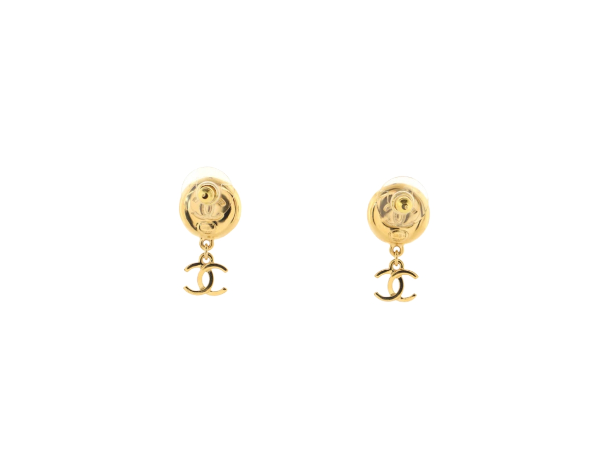 https://d2cva83hdk3bwc.cloudfront.net/CHL-ERACCCDEIGMWLCC7B-chanel-camellia-cc-drop-earrings-in-gold-metal-with-leather-2.jpg