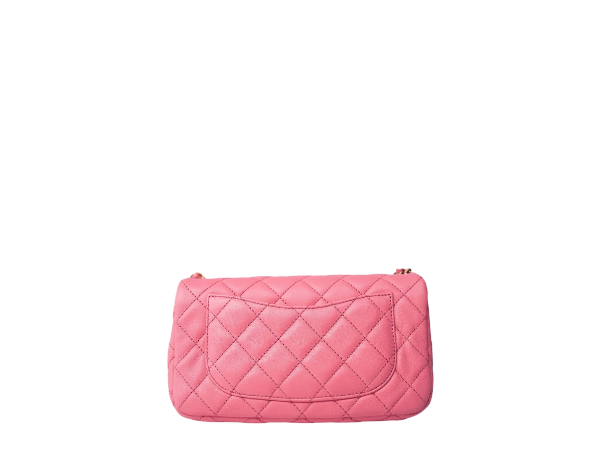 https://d2cva83hdk3bwc.cloudfront.net/CHL-SBBC2MRLQPCAGHP71LE-chanel-22s-mini-rectangular-lambskin-quilted-pearl-crush-antique-gold-hardware-pink-2.jpg