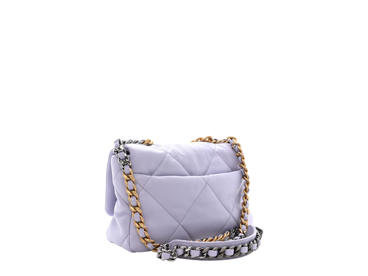 https://d2cva83hdk3bwc.cloudfront.net/CHL-WBBC1FILPLWGASHMSN0-chanel-19-flap-in-light-purple-lambskin-with-gold-and-silver-hardware-2.jpg