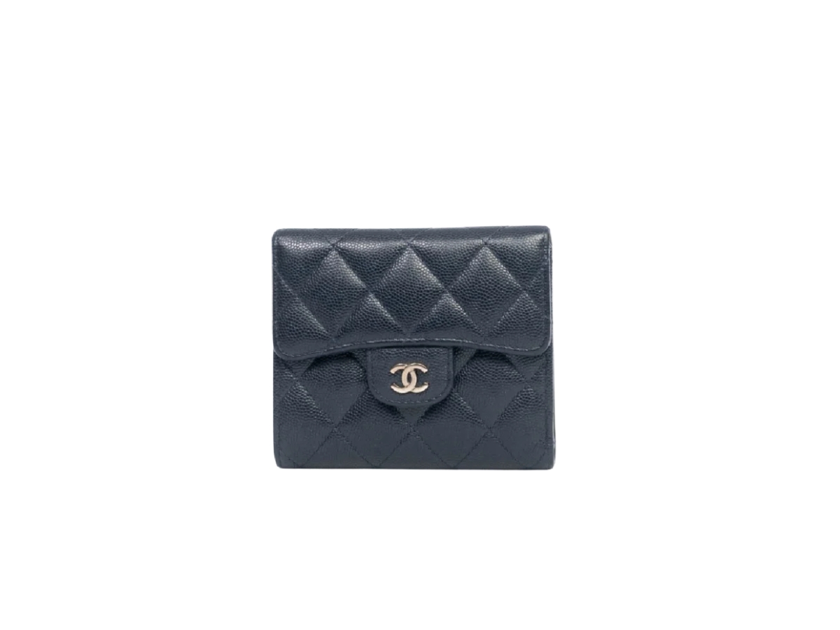 https://d2cva83hdk3bwc.cloudfront.net/CHL-WLBCTWSNCGNQXWK-chanel-trifold-wallet-short-navy-caviar-ghw-navy-1.jpg