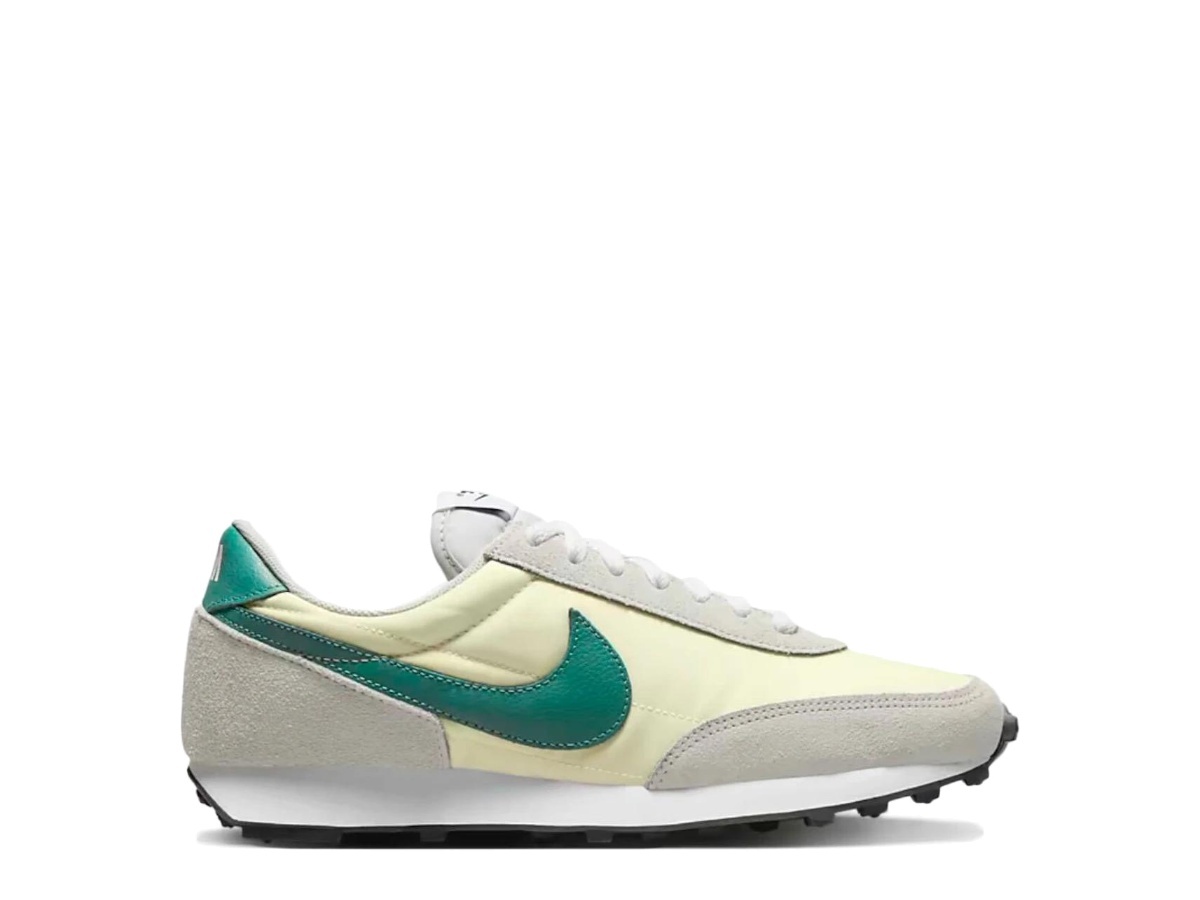 人気 ☆NIKE☆ DAYBREAK COCONUT MILK GREEN New Nike Women's Daybreak Sneakers Coconut Milk Green CK2351