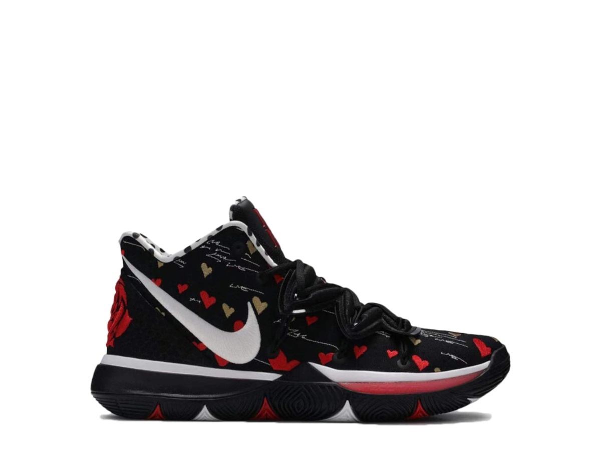 kyrie 5 sneaker room mom black