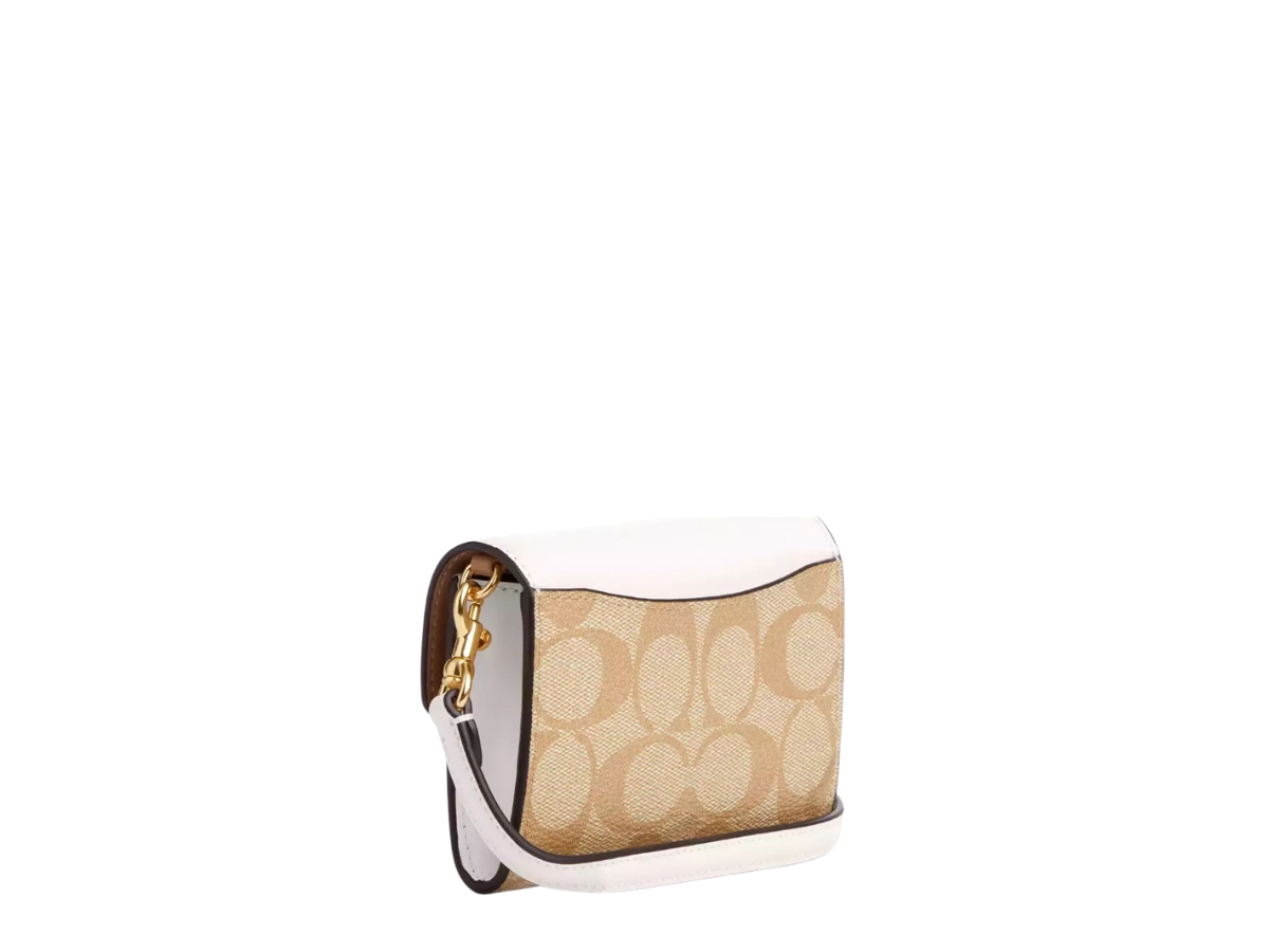 https://d2cva83hdk3bwc.cloudfront.net/CU172-CHALK-coach-mini-envelope-wallet-in-light-khaki-chalk-signature-canvas-2.jpg