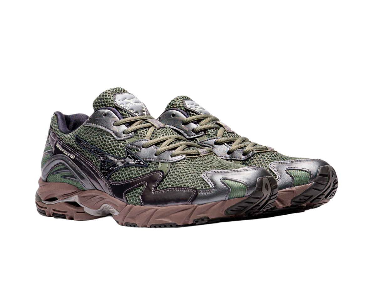 https://d2cva83hdk3bwc.cloudfront.net/D1GA243109-mizuno-wave-rider-10-green-black-metallic-grey-2.jpg
