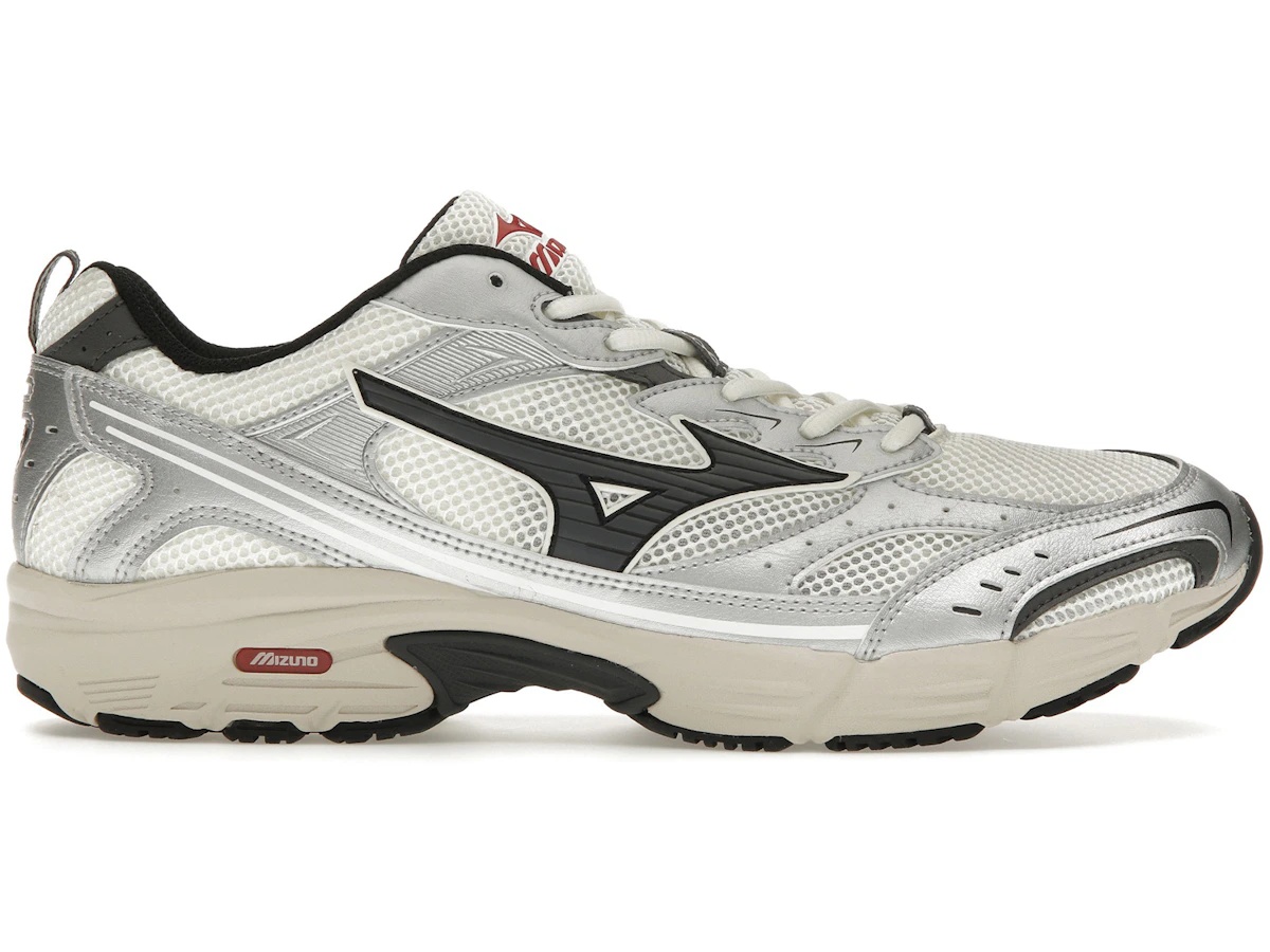 https://d2cva83hdk3bwc.cloudfront.net/D1GA245101-mizuno-mxr-og-snow-white-magnet-silver-1.jpg