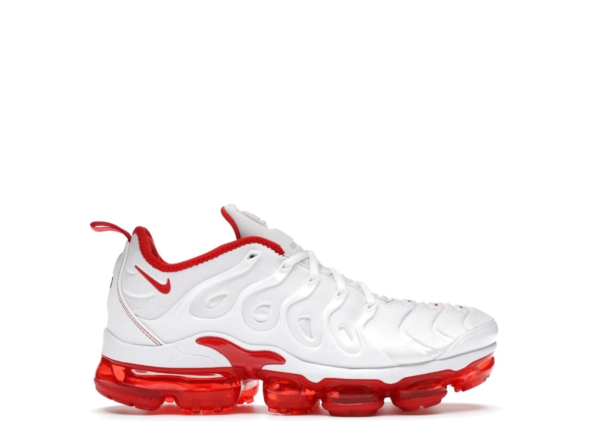 https://d2cva83hdk3bwc.cloudfront.net/DH0279-100-nike-air-vapormax-plus-white-red-1.jpg