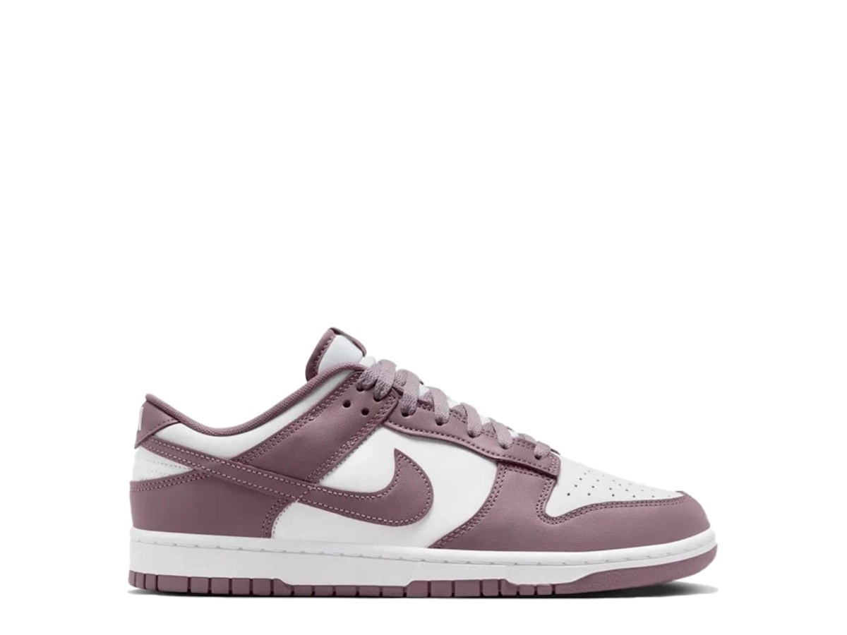 https://d2cva83hdk3bwc.cloudfront.net/DV0833-112-nike-dunk-low-violet-ore-1.jpg