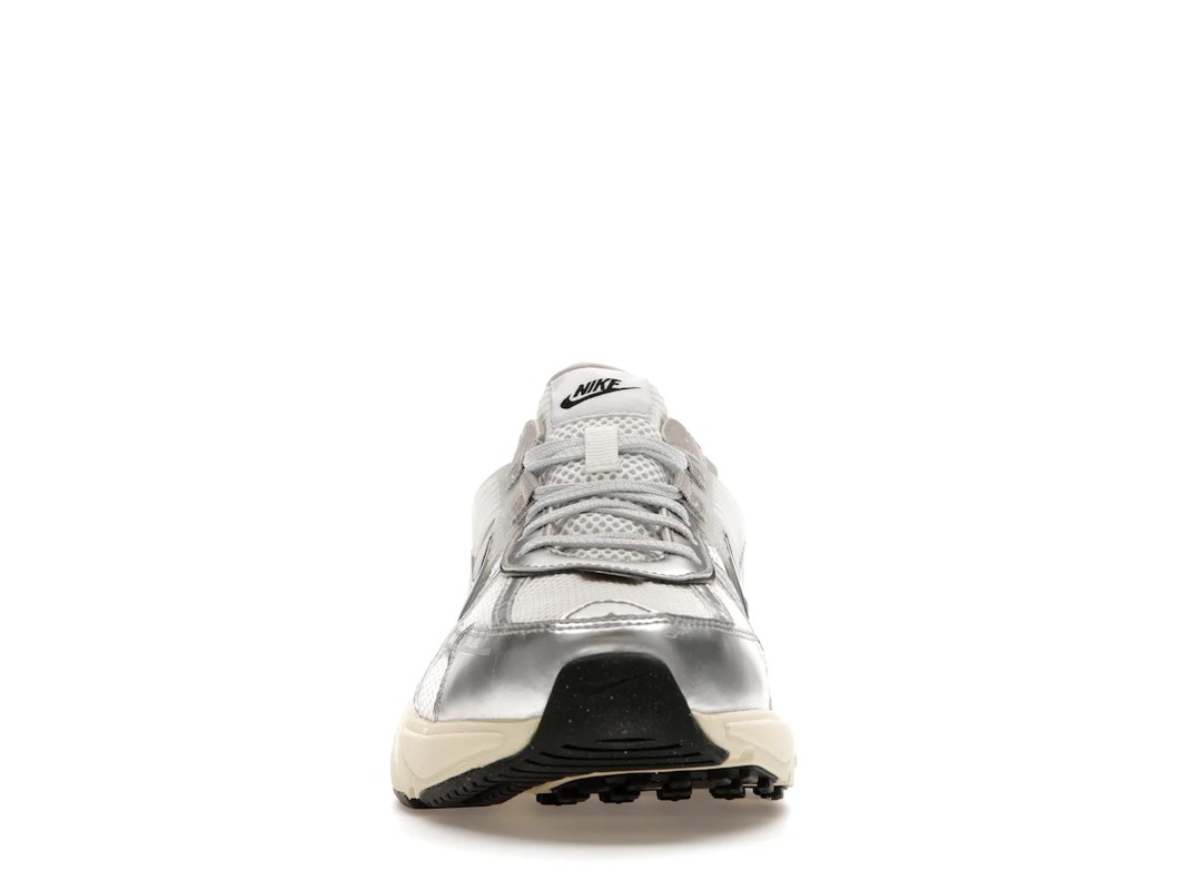 Nike Nike V2K Run Summit White Metallic Silver (Women's) - view 2
