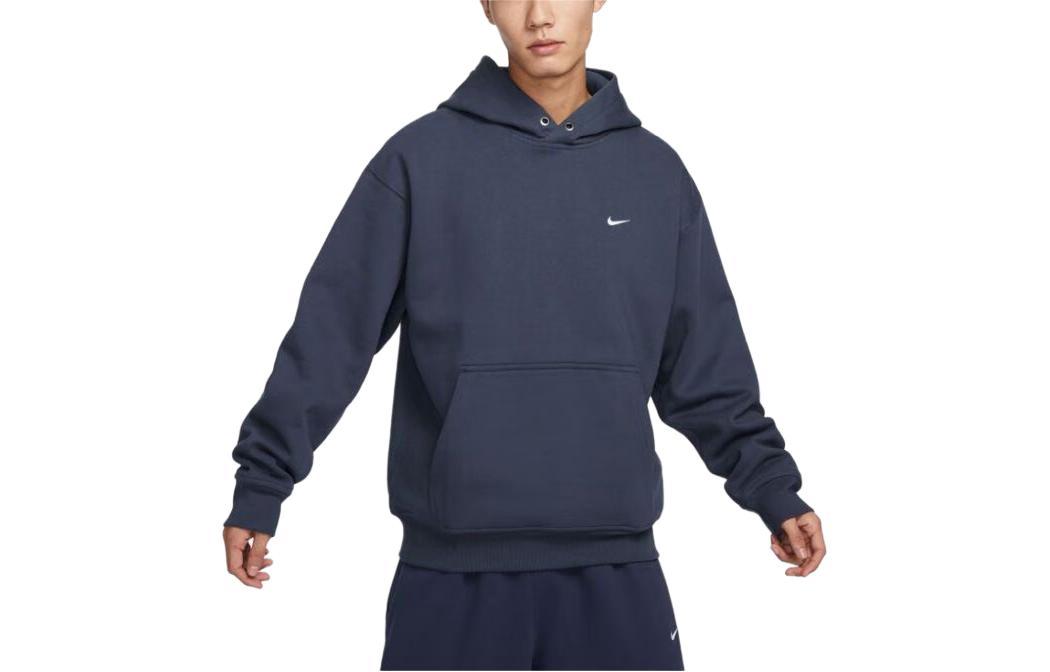 https://d2cva83hdk3bwc.cloudfront.net/FN3348-437-nike-sweatshirt-men-s-navy-blue-1.jpg