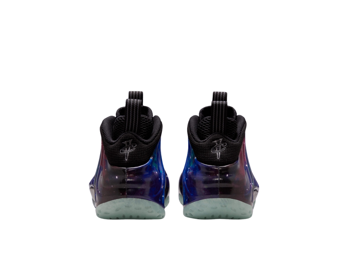 https://d2cva83hdk3bwc.cloudfront.net/FQ4303-400-nike-air-foamposite-one-galaxy-5.jpg