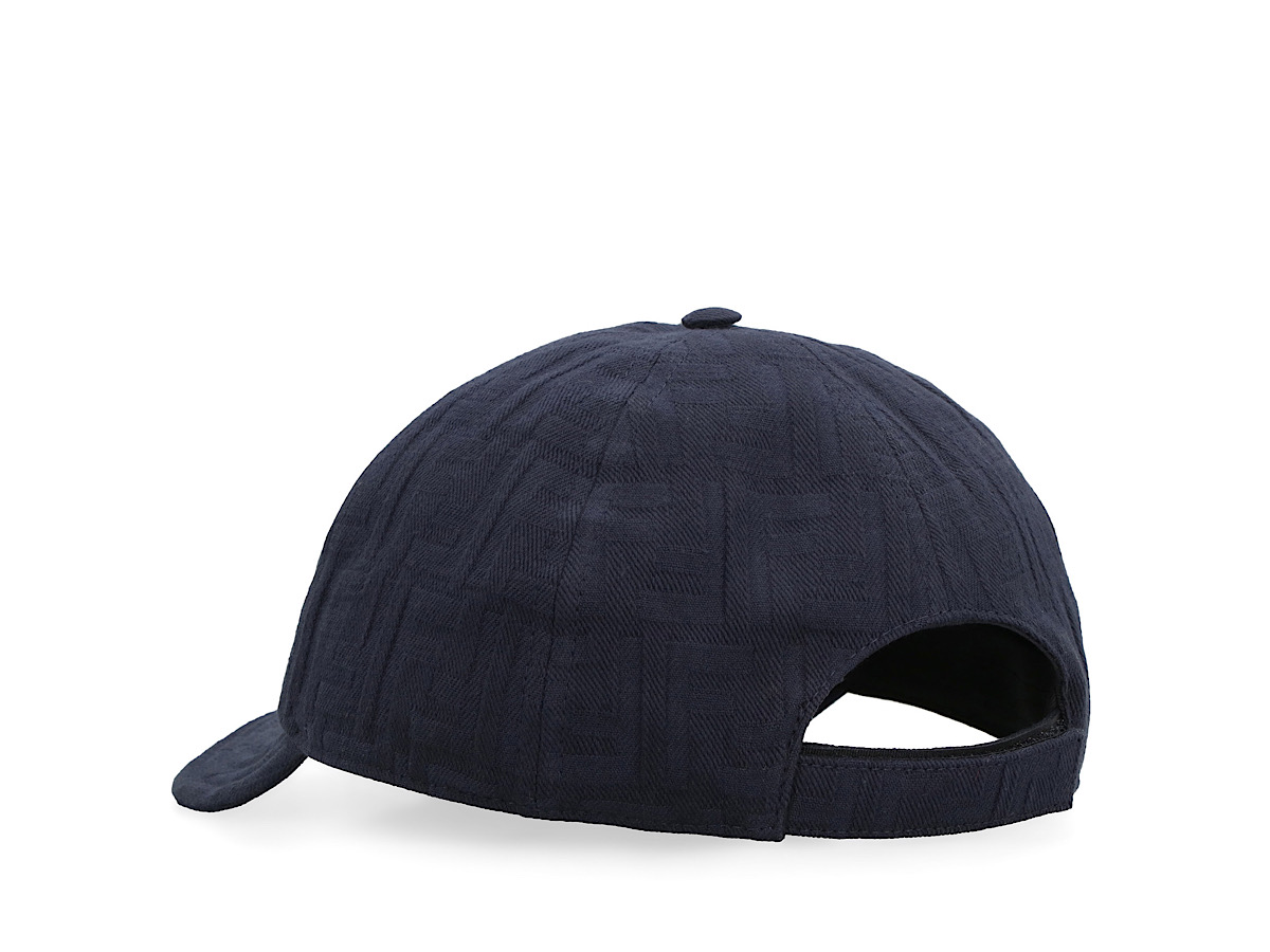 https://d2cva83hdk3bwc.cloudfront.net/FXQ969APWK_F0QA1-fendi-logo-embroidery-baseball-3.jpg