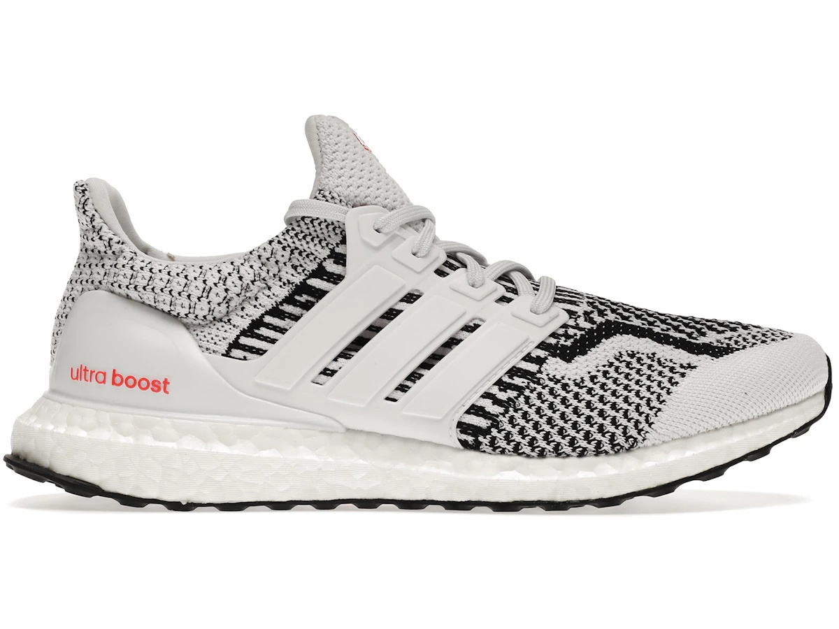 https://d2cva83hdk3bwc.cloudfront.net/G54960-adidas-ultra-boost-dna-5-0-zebra-1.jpg