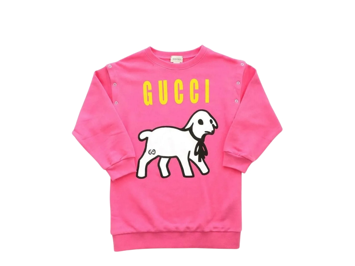 https://d2cva83hdk3bwc.cloudfront.net/GC-LSAGLPSP44X8-gucci-lamb-print-sweatshirt-pink-1.jpg
