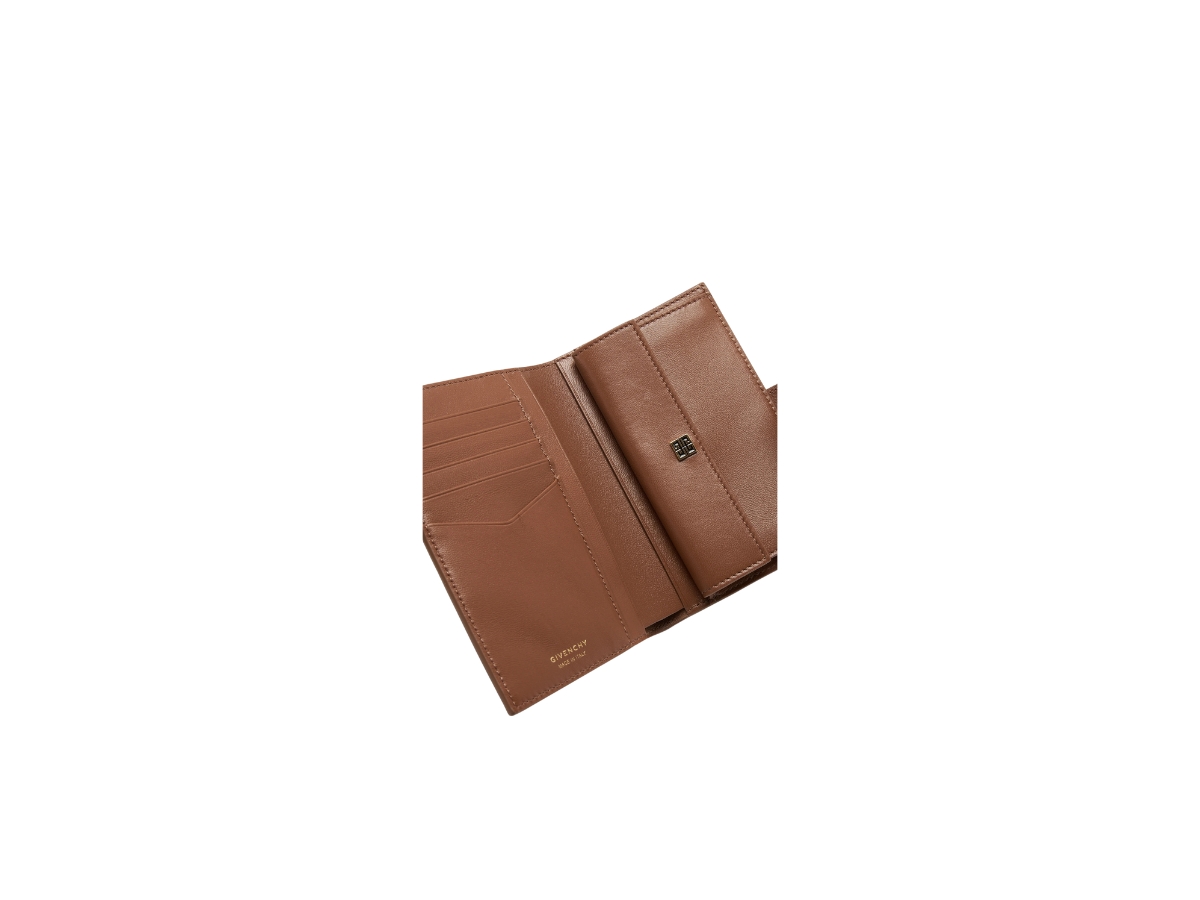 https://d2cva83hdk3bwc.cloudfront.net/GV-WLBG4WIBCLWGFMBU3F2-givenchy-4g-wallet-in-brown-calf-leather-with-gold-finish-metal-brown-4.jpg