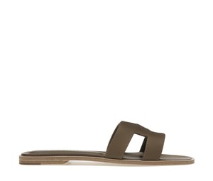 Buy Hermes Oran Sandal Etoupe Epsom Leather at Sasom – Authentic and Ready to Ship