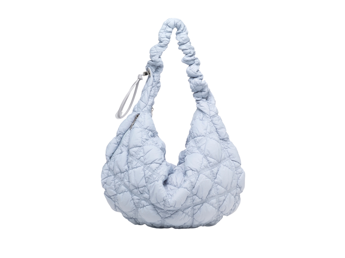 https://d2cva83hdk3bwc.cloudfront.net/H74114010U-carlyn-mega-cozy-cloud-blue-4.jpg