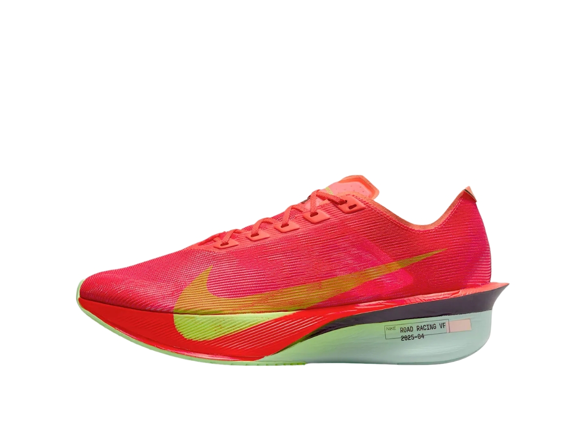 https://d2cva83hdk3bwc.cloudfront.net/HF6414-600-nike-vaporfly-4-proto-2.jpg