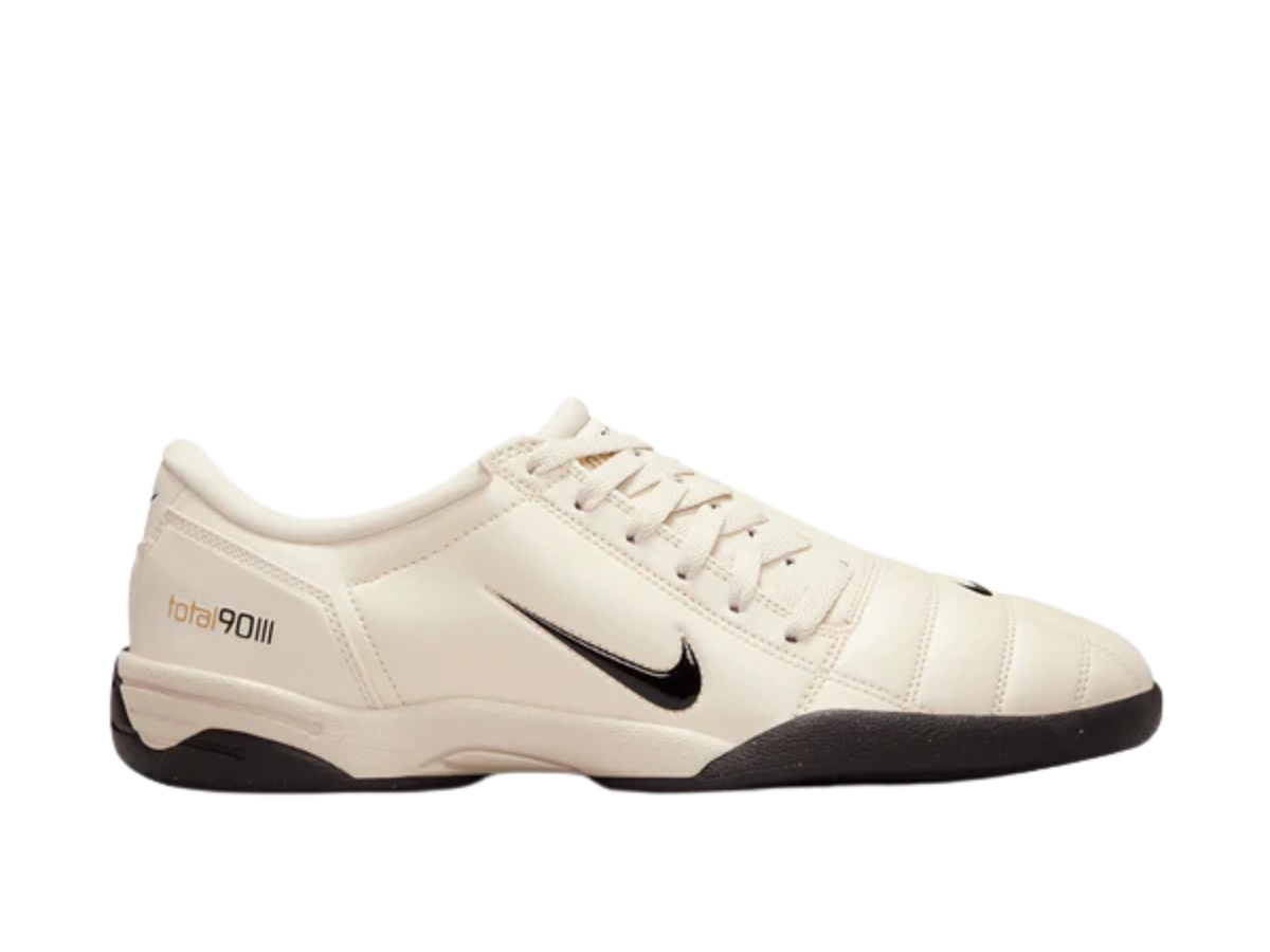 https://d2cva83hdk3bwc.cloudfront.net/HJ9351-100-nike-total-90-3-sp-light-orewood-brown-black-1.jpg