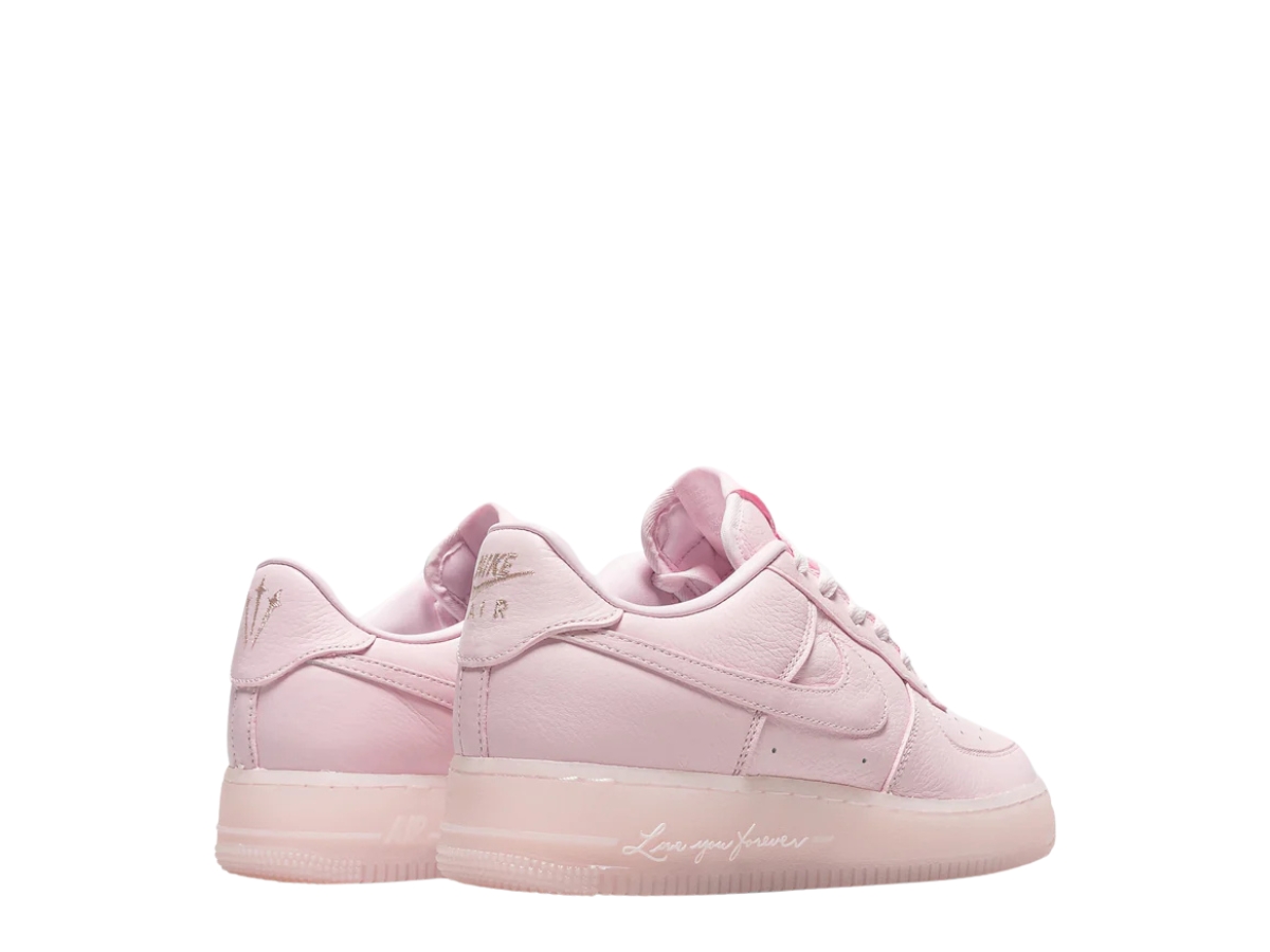 https://d2cva83hdk3bwc.cloudfront.net/HQ1772-600-nike-air-force-1-low-x-nocta-pink-foam-gs-6.jpg