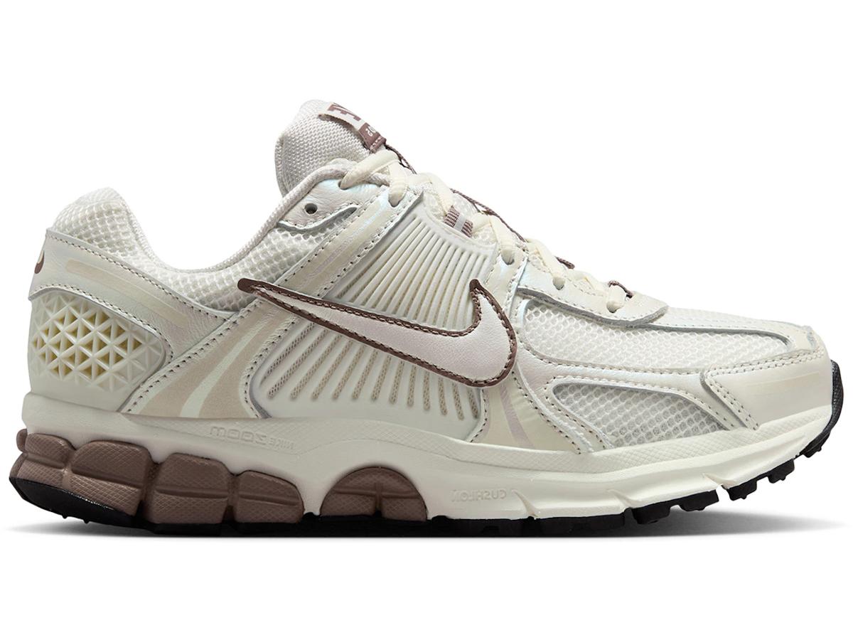 https://d2cva83hdk3bwc.cloudfront.net/IB8129-133-nike-zoom-vomero-5-sail-mink-brown-black-women-s--1.jpg