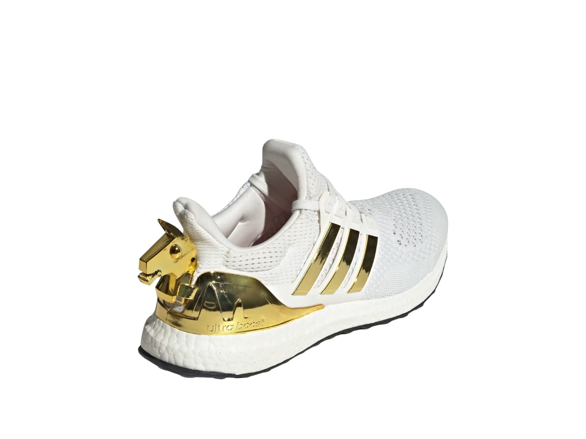 https://d2cva83hdk3bwc.cloudfront.net/JQ0717-adidas-ultra-boost-1-0-fortnite-victory-crown-white-4.jpg