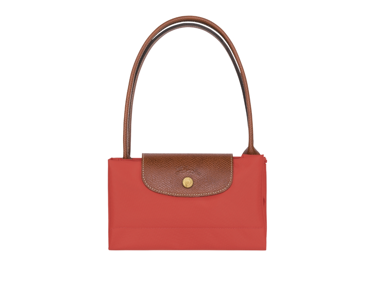 https://d2cva83hdk3bwc.cloudfront.net/L2605089P94-longchamp-le-pliage-original-m-tote-bag-in-recycled-canvas-with-gold-hardware-tomato-5.jpg