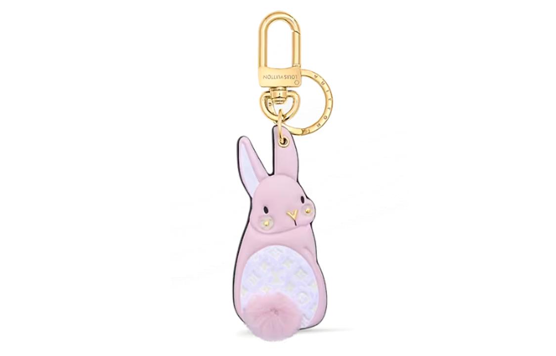 https://d2cva83hdk3bwc.cloudfront.net/M01560-louis-vuitton-lv-bunny-key-holder-1.jpg