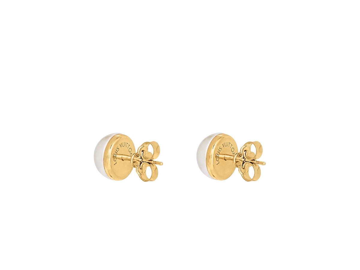 https://d2cva83hdk3bwc.cloudfront.net/M01589-louis-vuitton-my-mix-pearl-earrings-in-white-resin-pearls-with-metal-with-gold-color-finish-hardware-gold-3.jpg