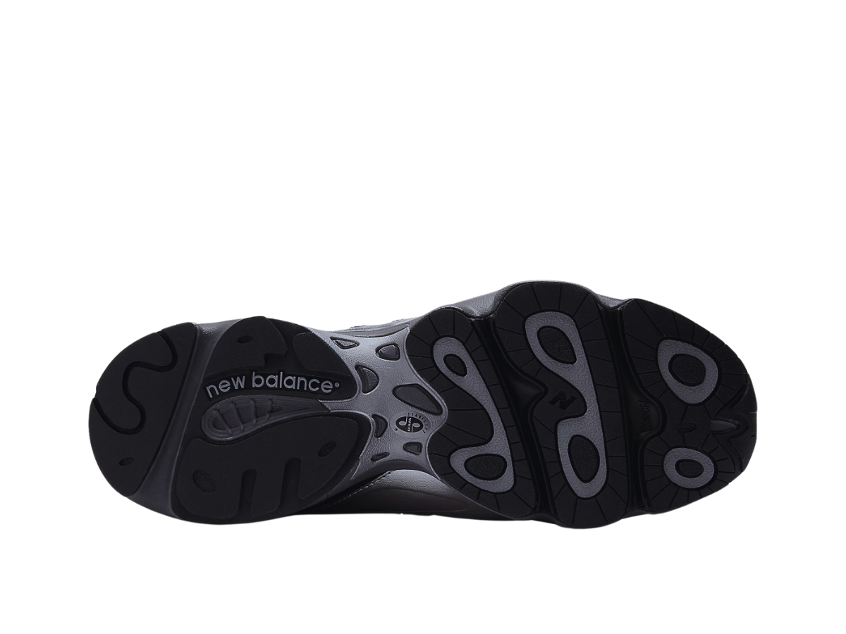 https://d2cva83hdk3bwc.cloudfront.net/M1000EGR-new-balance-1000-silver-metallic-black-4.jpg